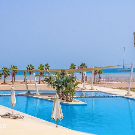 Ollystays Mangroovy Seaview 1Br Beach And Pool Free Access Gurdaka Kültér fotó
