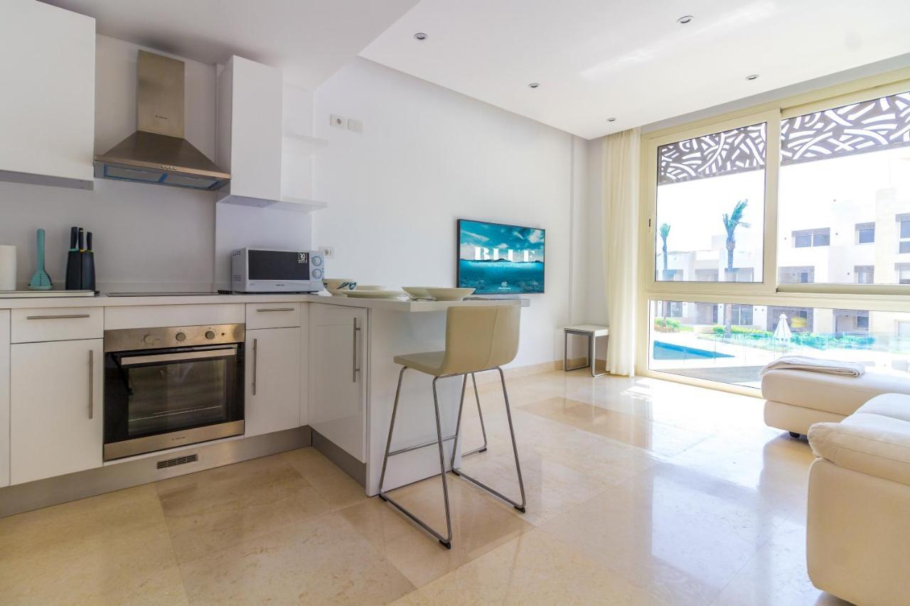 Ollystays Mangroovy Seaview 1Br Beach And Pool Free Access Gurdaka Kültér fotó