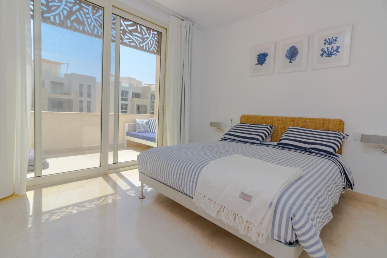 Ollystays Mangroovy Seaview 1Br Beach And Pool Free Access Gurdaka Kültér fotó